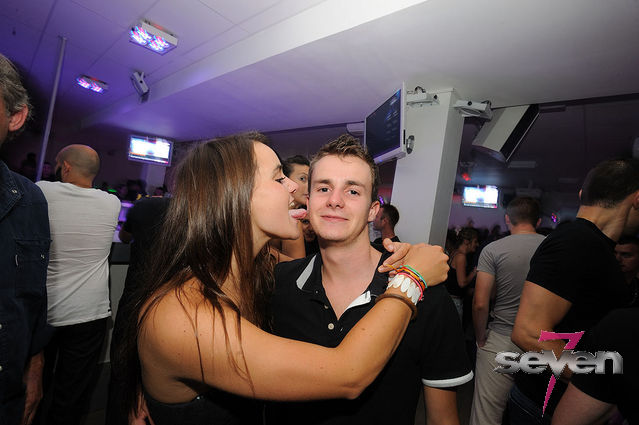 Cliquer pour voir l'image en taille réelle