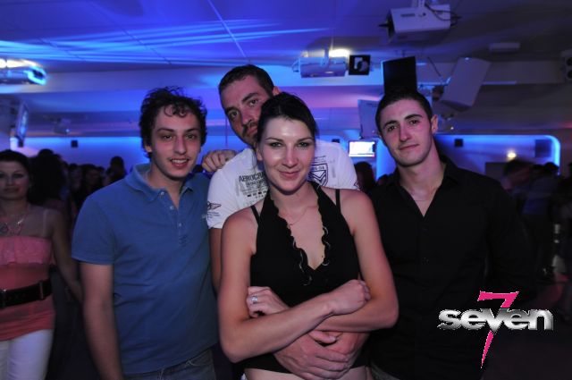 Cliquer pour voir l'image en taille réelle