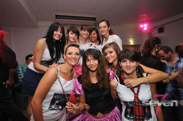 Cliquer pour voir l'image en taille réelle