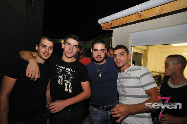 Cliquer pour voir l'image en taille réelle