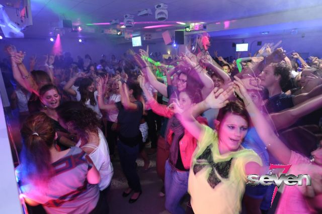 Cliquer pour voir l'image en taille réelle