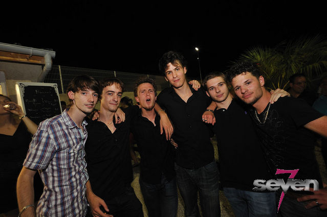 Cliquer pour voir l'image en taille réelle