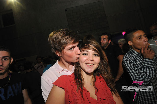 Cliquer pour voir l'image en taille réelle