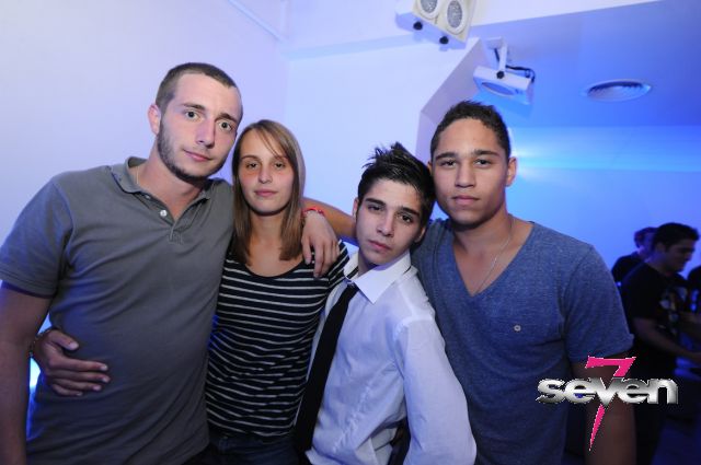 Cliquer pour voir l'image en taille réelle