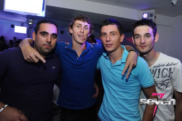 Cliquer pour voir l'image en taille réelle