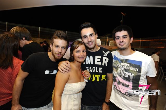 Cliquer pour voir l'image en taille réelle