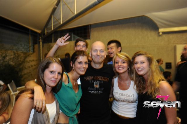 Cliquer pour voir l'image en taille réelle