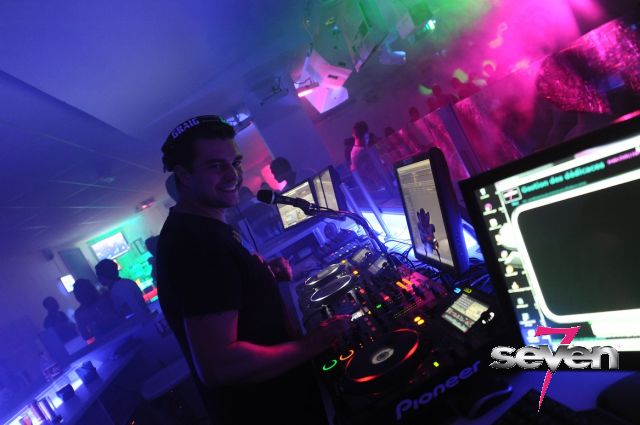 Cliquer pour voir l'image en taille réelle