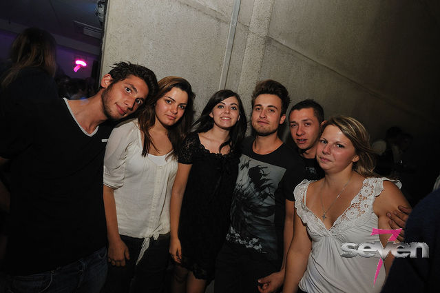 Cliquer pour voir l'image en taille réelle