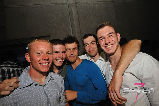 Cliquer pour voir l'image en taille réelle