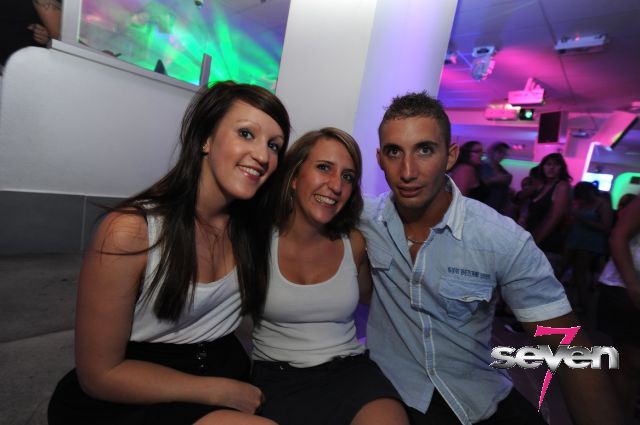 Cliquer pour voir l'image en taille réelle