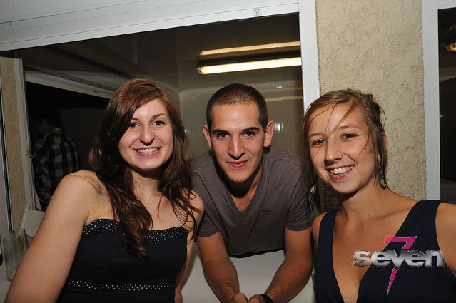 Cliquer pour voir l'image en taille réelle