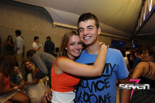 Cliquer pour voir l'image en taille réelle