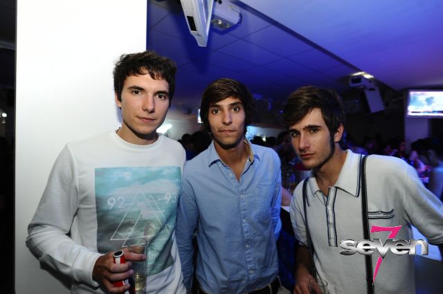 Cliquer pour voir l'image en taille réelle