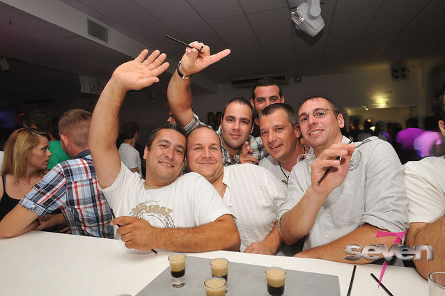 Cliquer pour voir l'image en taille réelle