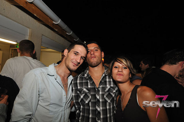 Cliquer pour voir l'image en taille réelle