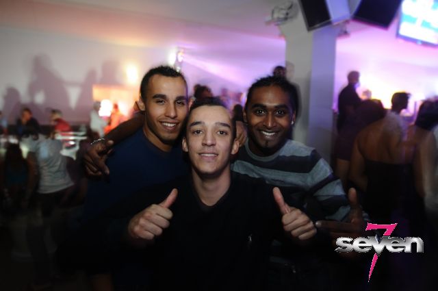 Cliquer pour voir l'image en taille réelle