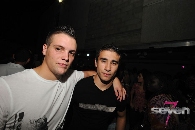 Cliquer pour voir l'image en taille réelle