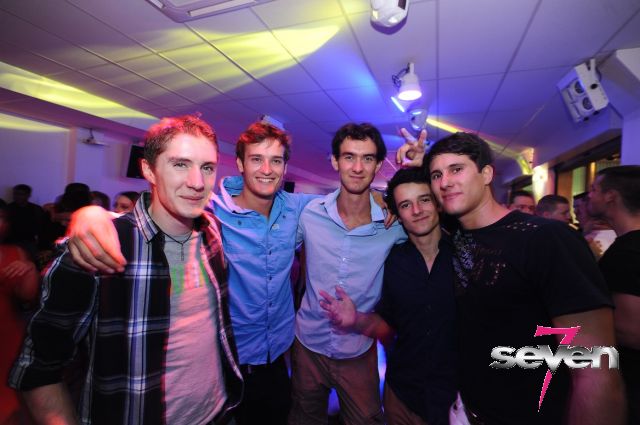 Cliquer pour voir l'image en taille réelle