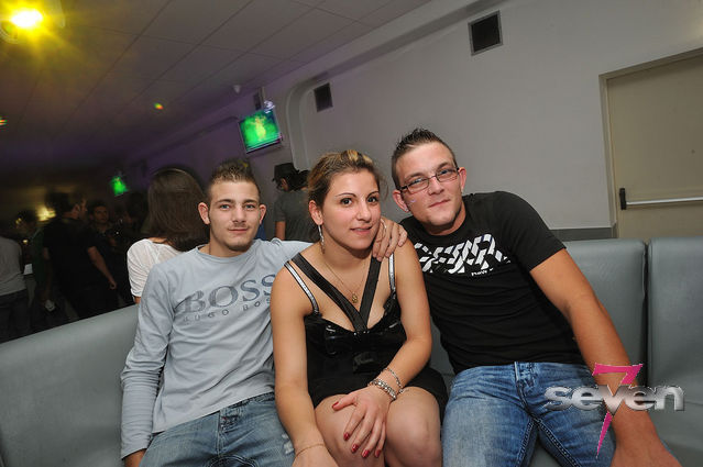 Cliquer pour voir l'image en taille réelle