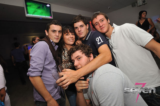 Cliquer pour voir l'image en taille réelle