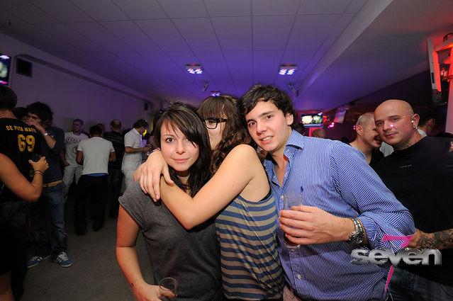 Cliquer pour voir l'image en taille réelle