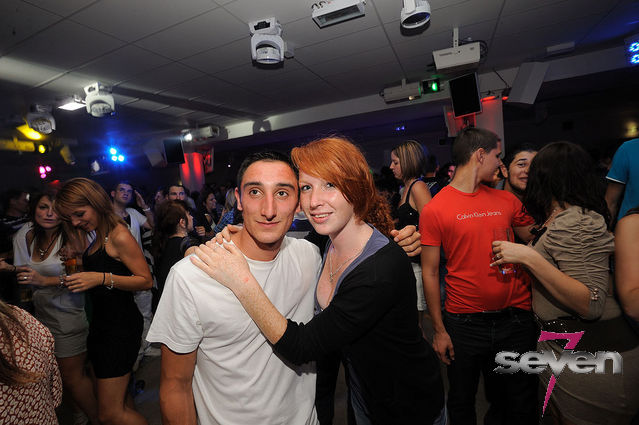 Cliquer pour voir l'image en taille réelle