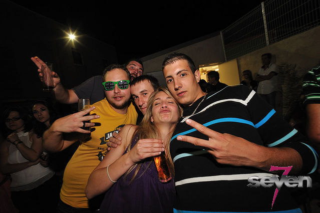 Cliquer pour voir l'image en taille réelle