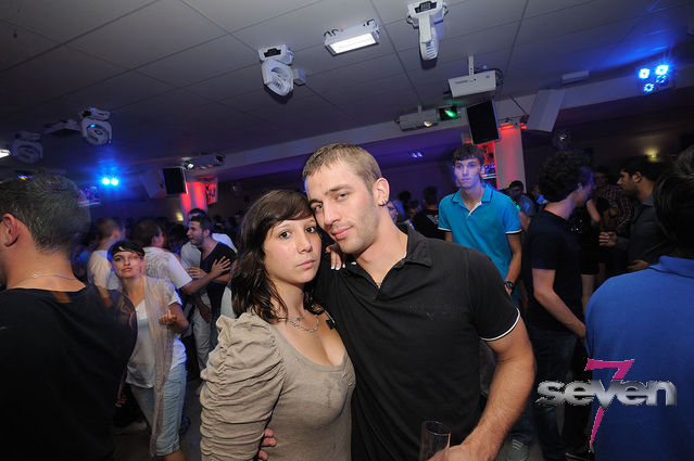 Cliquer pour voir l'image en taille réelle