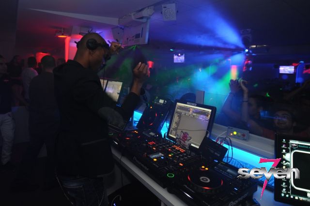 Cliquer pour voir l'image en taille réelle