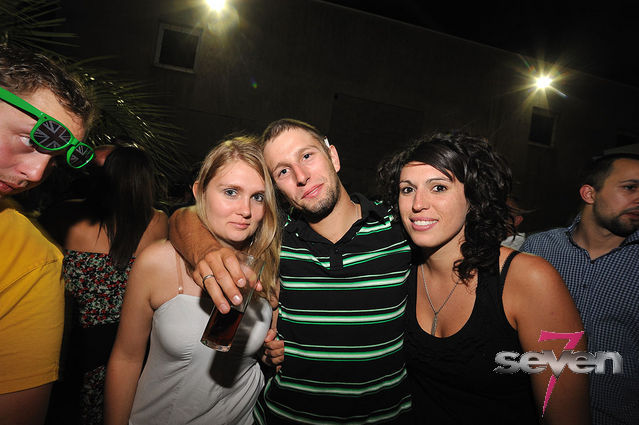 Cliquer pour voir l'image en taille réelle