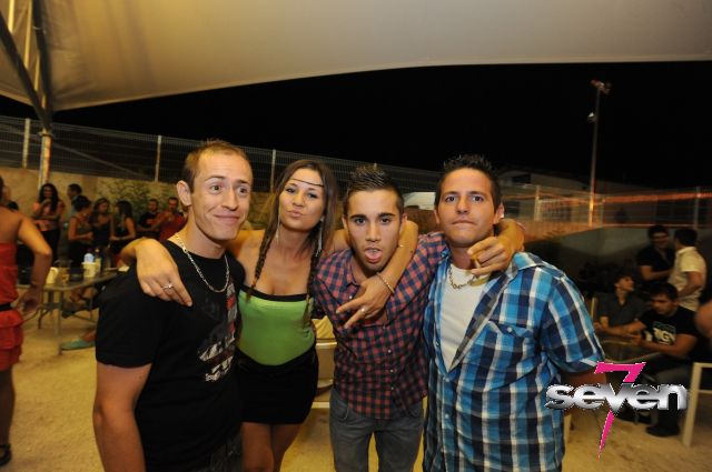 Cliquer pour voir l'image en taille réelle