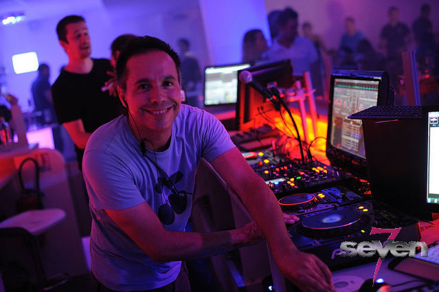 Cliquer pour voir l'image en taille réelle