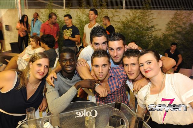 Cliquer pour voir l'image en taille réelle