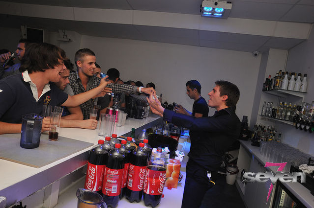 Cliquer pour voir l'image en taille réelle