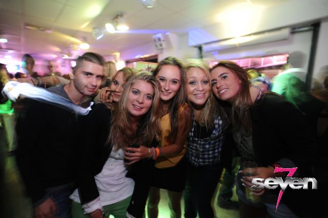 Cliquer pour voir l'image en taille réelle