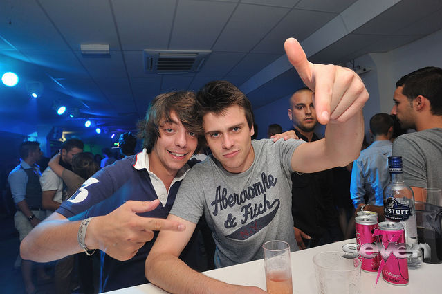 Cliquer pour voir l'image en taille réelle