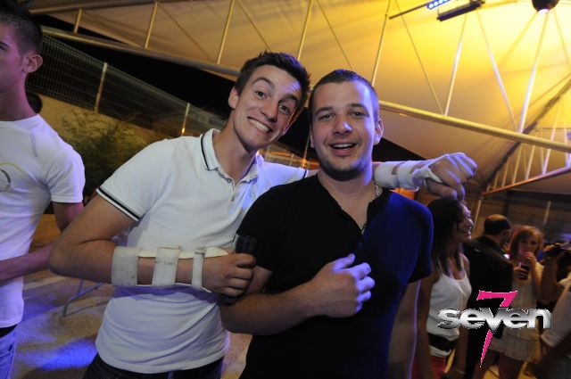 Cliquer pour voir l'image en taille réelle