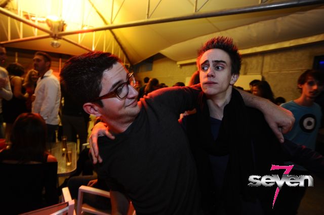 Cliquer pour voir l'image en taille réelle