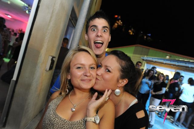 Cliquer pour voir l'image en taille réelle