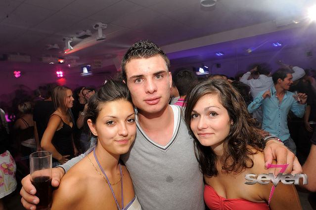 Cliquer pour voir l'image en taille réelle