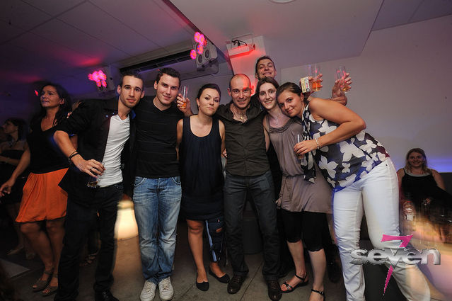 Cliquer pour voir l'image en taille réelle