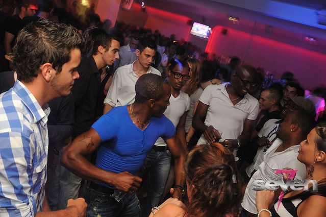 Cliquer pour voir l'image en taille réelle