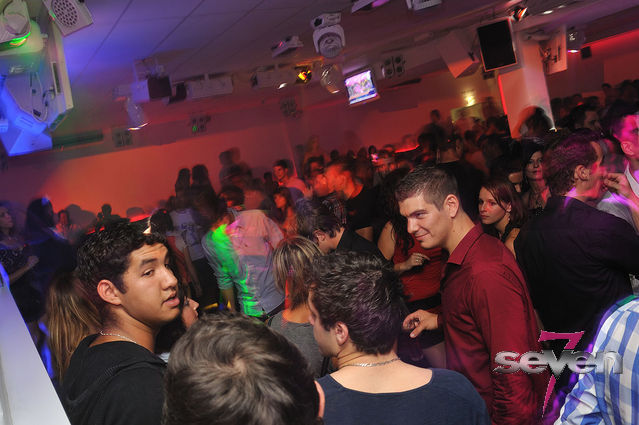 Cliquer pour voir l'image en taille réelle