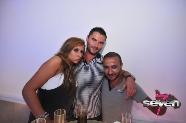 Cliquer pour voir l'image en taille réelle