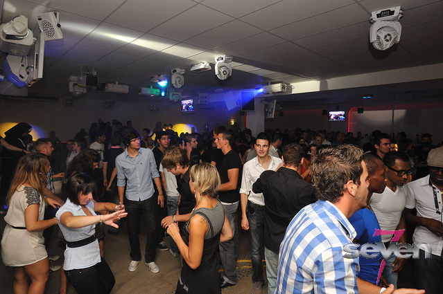 Cliquer pour voir l'image en taille réelle