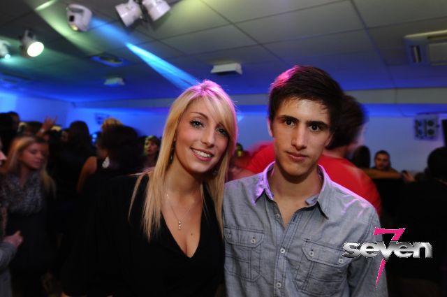 Cliquer pour voir l'image en taille réelle