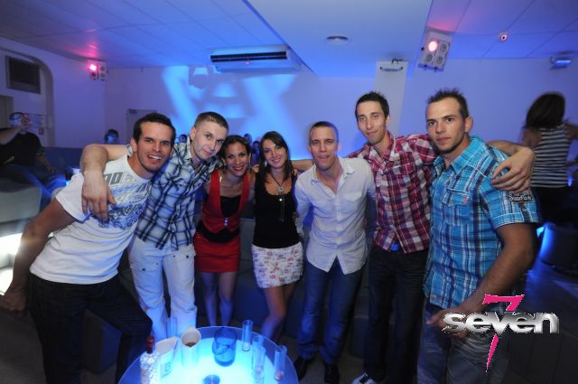 Cliquer pour voir l'image en taille réelle