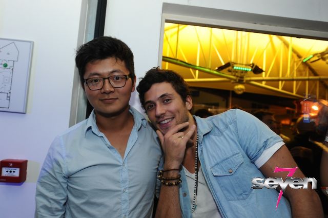 Cliquer pour voir l'image en taille réelle