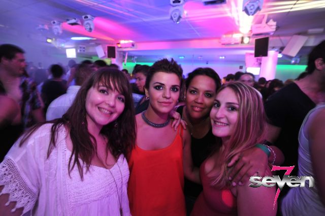 Cliquer pour voir l'image en taille réelle